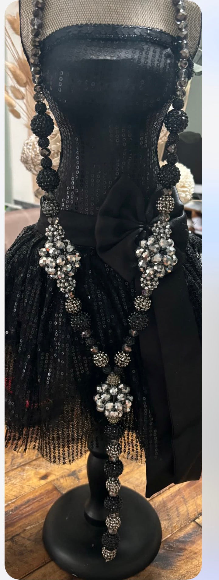 Midnight Elegance Y-Shape Necklace